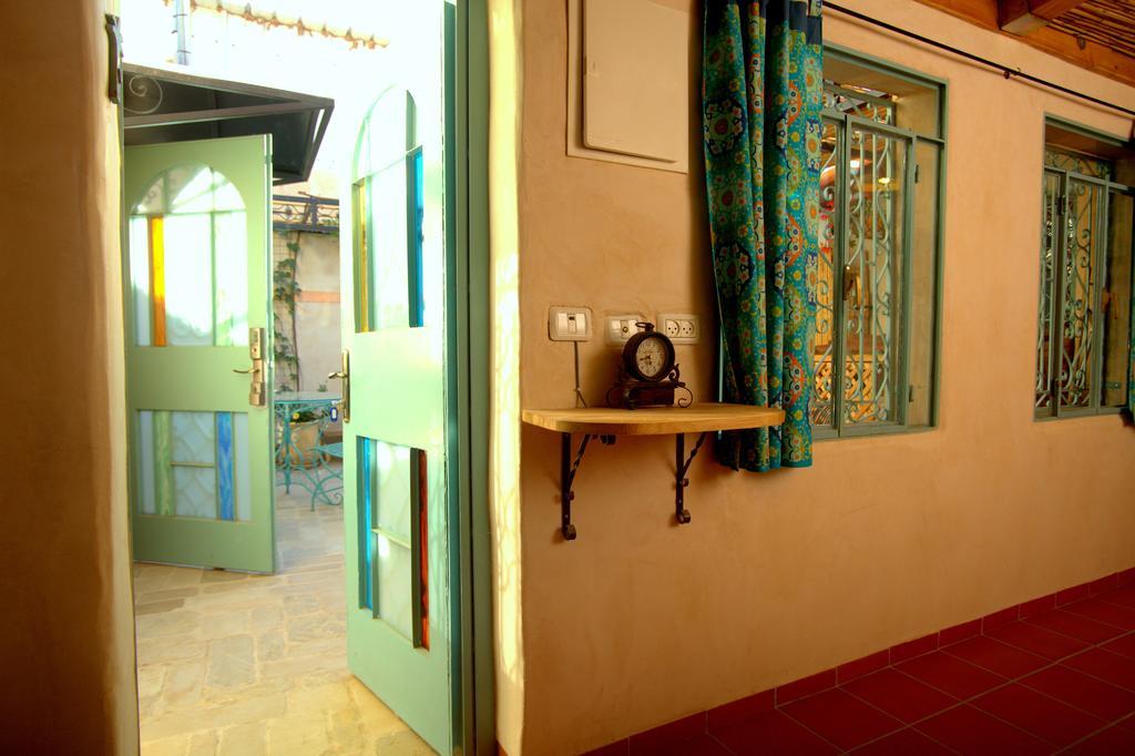 The Well Inn Beersheba Ruang foto
