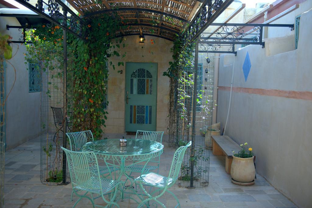 The Well Inn Beersheba Ruang foto