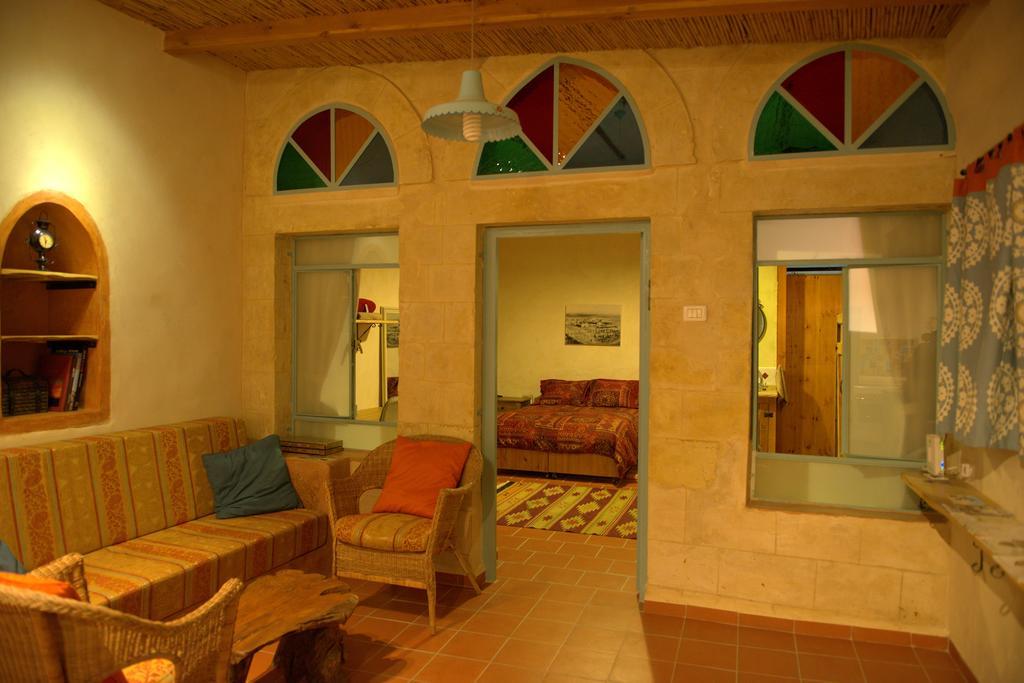 The Well Inn Beersheba Ruang foto