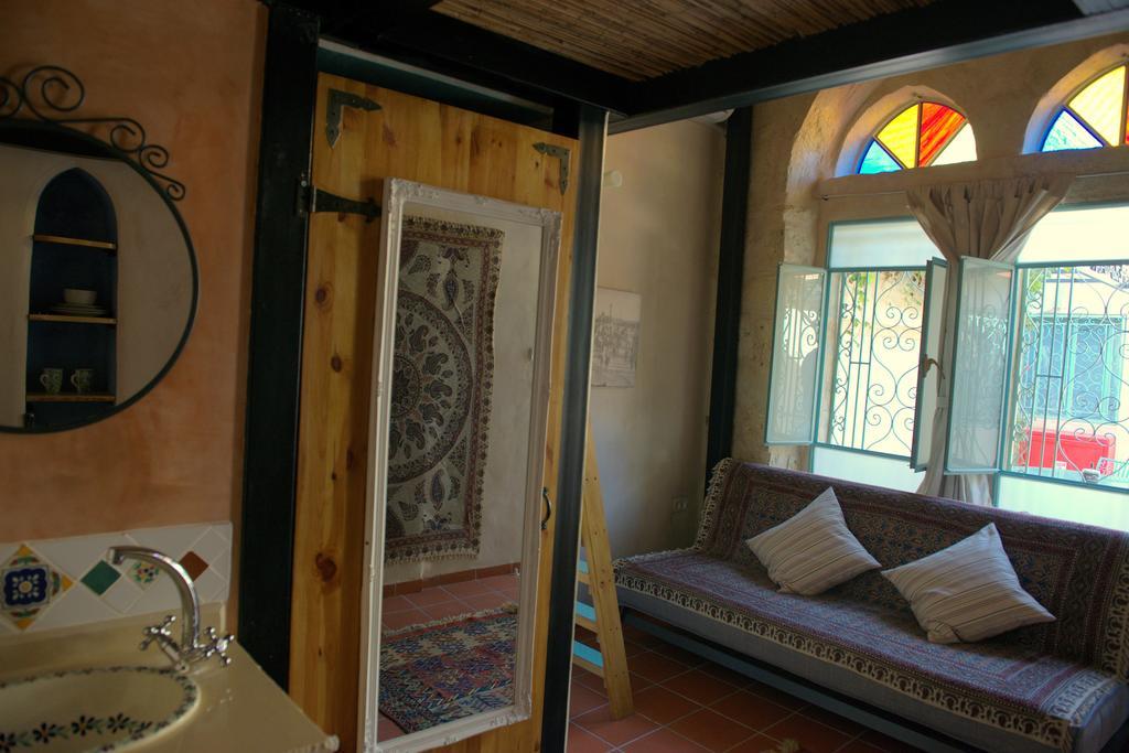 The Well Inn Beersheba Ruang foto