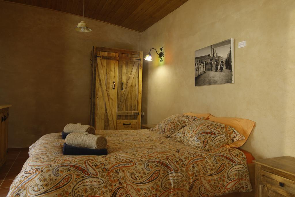 The Well Inn Beersheba Ruang foto